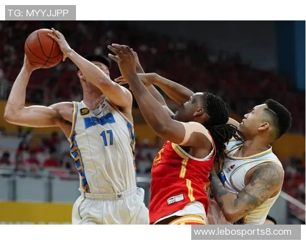 CBA激战浙江方兴渡迎战北京北汽争夺季后赛名额的关键对决